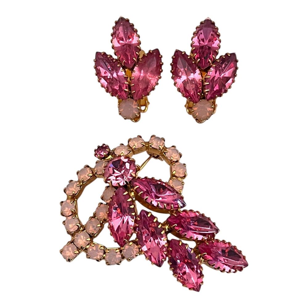 Vintage 1960s Pink Rhinestone Brooch Earring Set Glass Navettes Gold Tone - 5Q